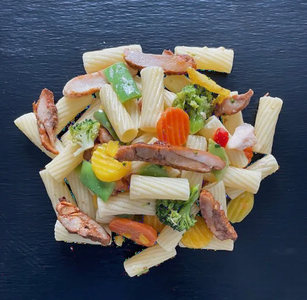 Hähnchen-Nudel-Pfanne
