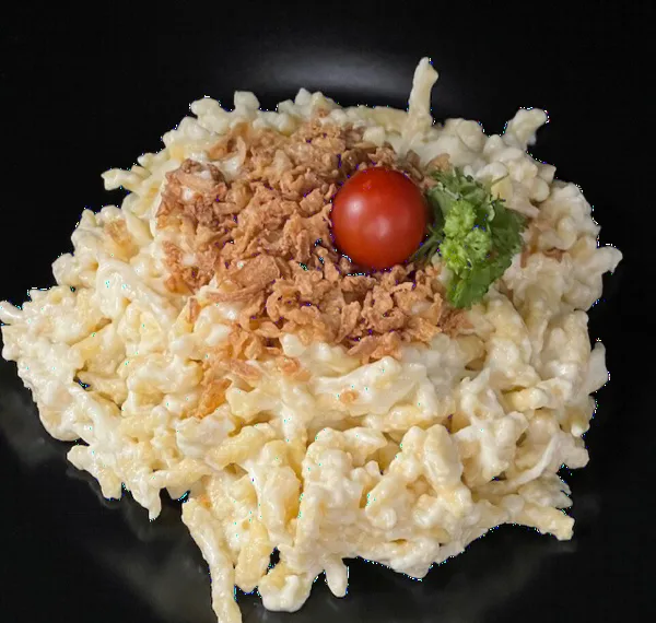 Käsespätzle mit Röstzwiebeln